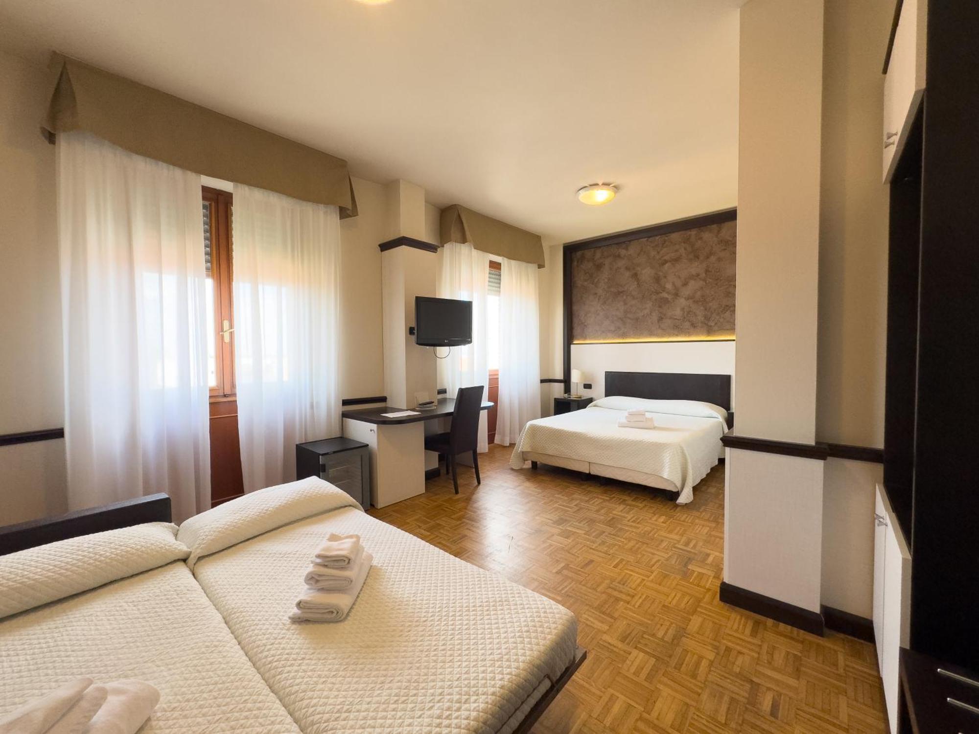 Hotel Astoria Fidenza Esterno foto