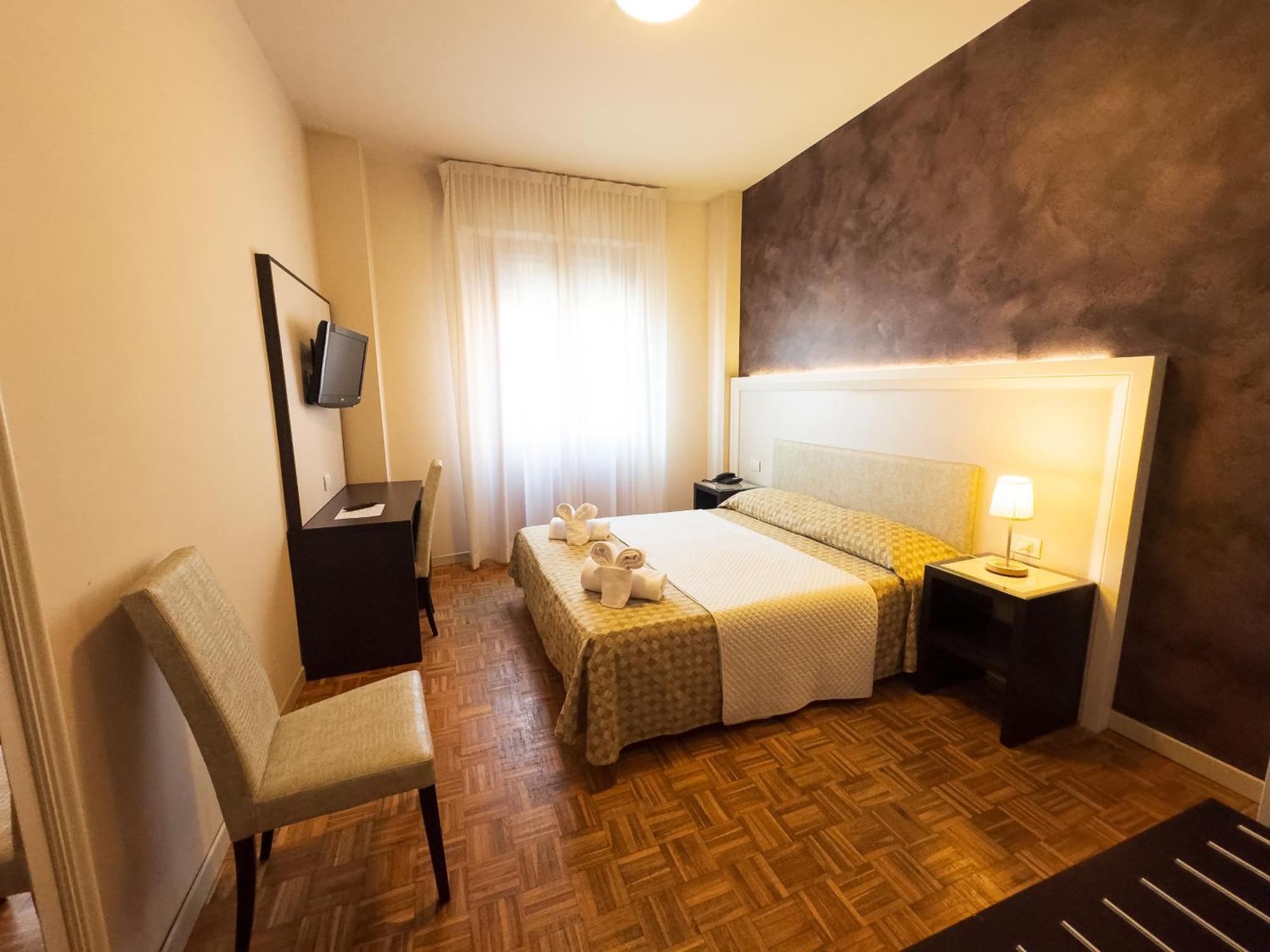 Hotel Astoria Fidenza Esterno foto