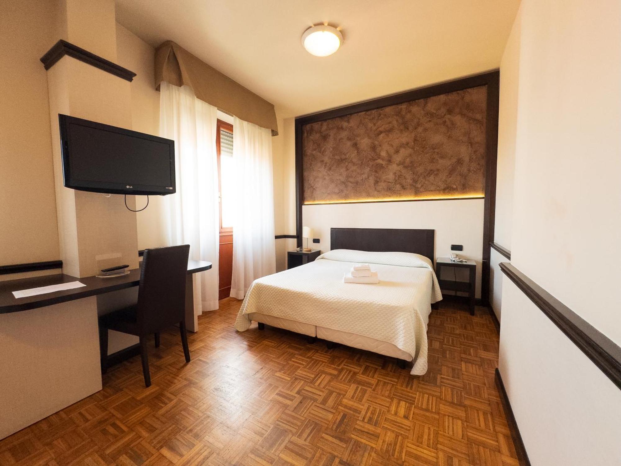 Hotel Astoria Fidenza Esterno foto